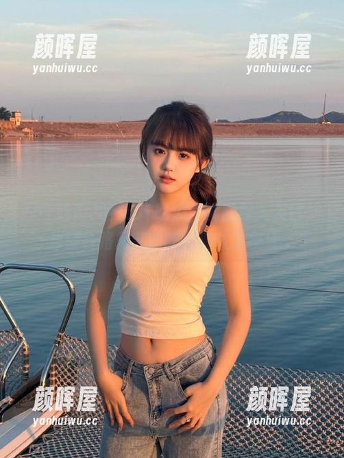 51吃瓜 登录51吃瓜,试图闯入入口,却被各路网红的吃瓜遮住了视线。