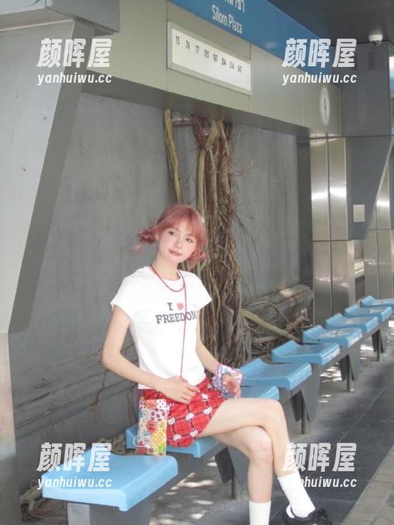 51黑料 资源丰富的51黑料,让人忍不住想深扒每个瓜!