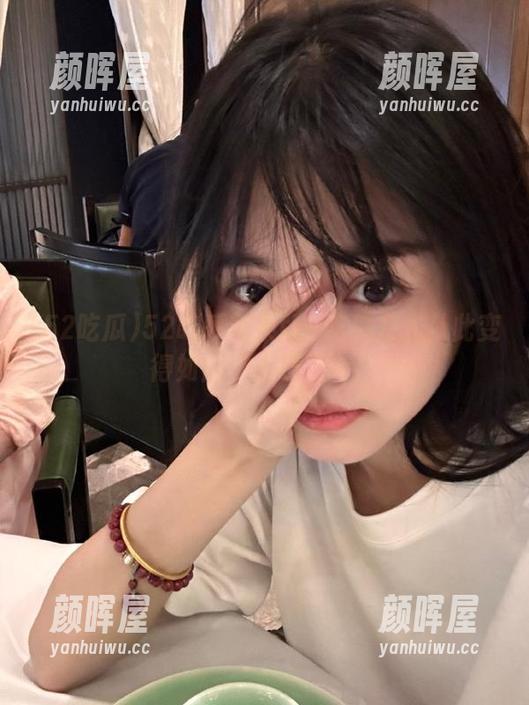 52吃瓜 52吃瓜苹果版--吃瓜方式从此变得如此“上档次”!