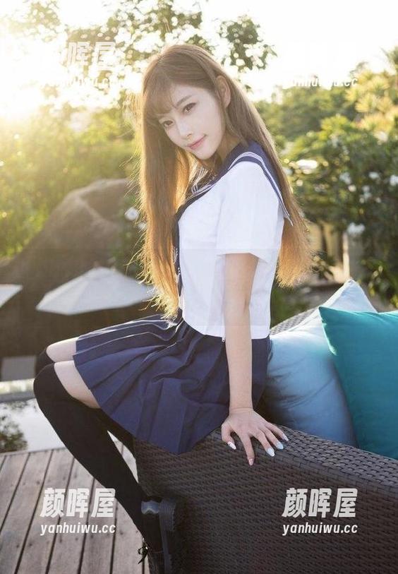 据说在hlw苹果版上看八卦，会把你整个人送到另一个次元！