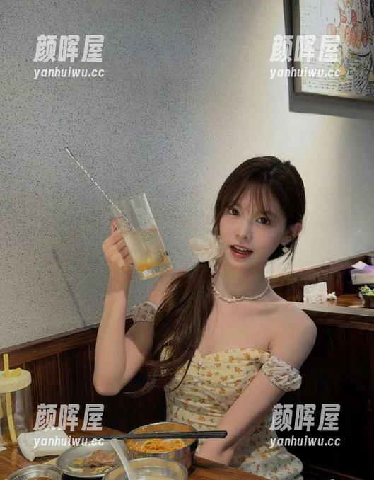 zztt 本以为在“zztt21.ccm”上只看新闻,没想到干脆免费修炼八卦技能,哈哈!