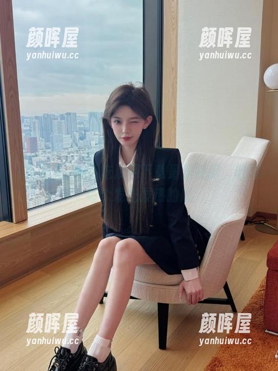 跟着吃瓜网下载最新线路，收藏每个发光发热的瓜