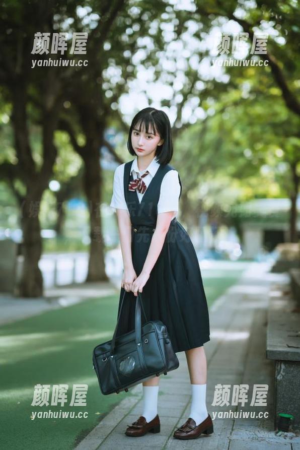 娱乐718 在娱乐718里,视频宛如美食,下载一口先来份好喝汤!