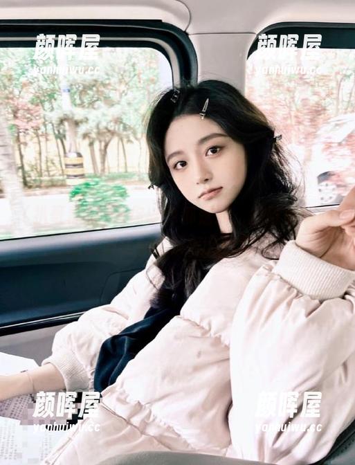 当你以为都是戏，扒哥黑料网站偏偏让你了解怎么成戏的！