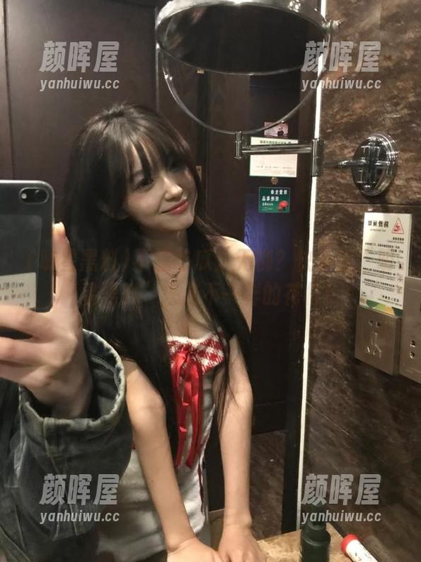 不想吃瓜太无聊？快下载“明星黑料”来点不一样的花样！