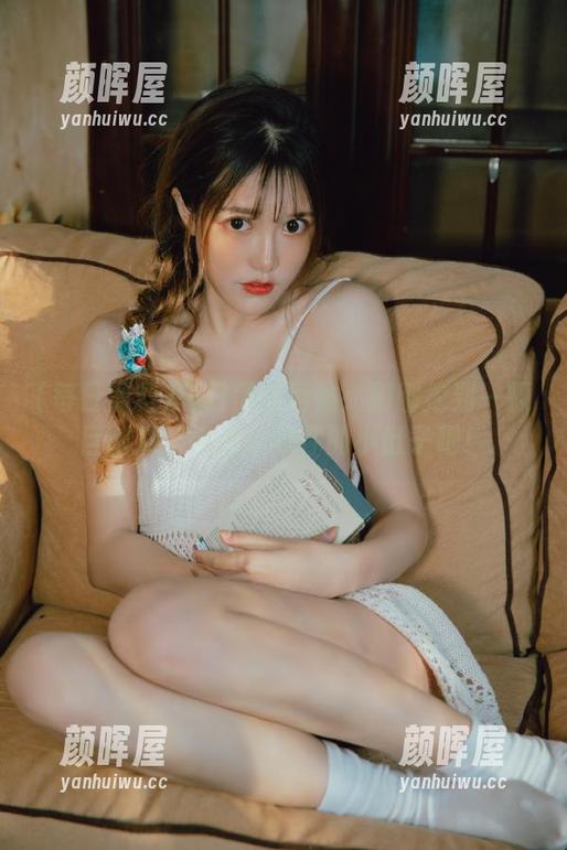 每日黑料 每日黑料网站:刚刚挖到一颗巨型瓜,快来填饱你的小肚子吧!