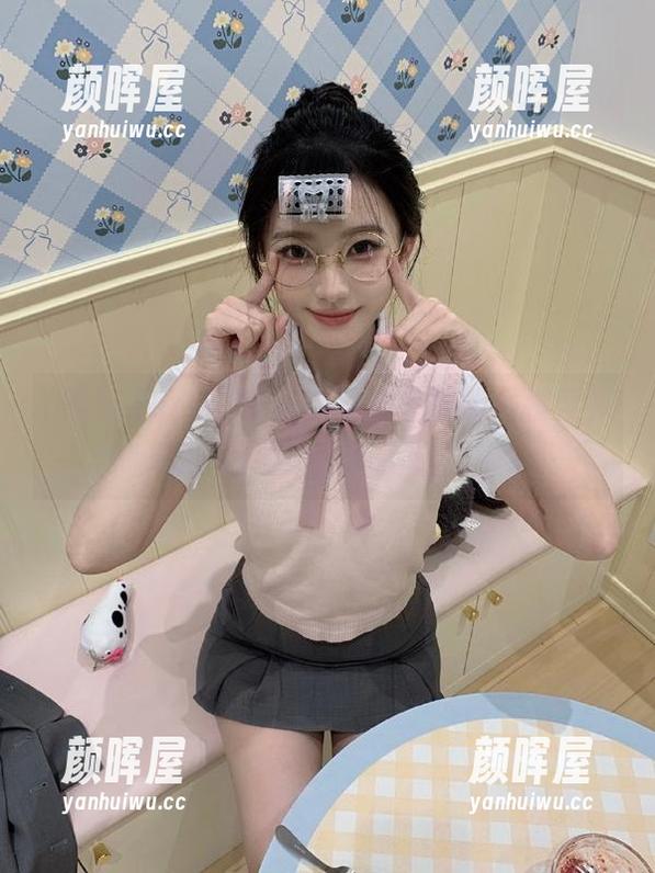 拿起手机，下载新月搜索，随时随地让黑料不打烊！
