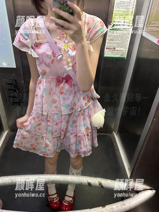 黑料不打烊 黑料不打烊,永久照顾每一个吃瓜大众,让八卦填满一整个宇宙!